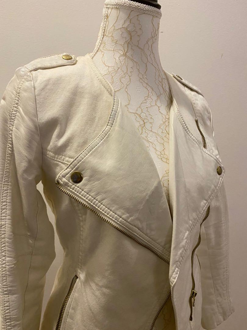 Dress Outerwear #IWD2020 (Category: Dresses) located in Makati City. Submitted by mydeclutteringsale (Listing ID 281654645, Image 2). Description: .