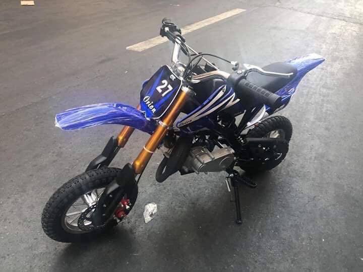 ENDURO 49cc (Category: Bicycles) located in Malabon City. Submitted by closetfuel (Listing ID 281647502, Image 1). Description: For Sale ₱8,000 49cc ENDURO (High Quality shock absorber) Big Gulong / inverted extension 6 color. Red, Blue, Orange, Green, black, YEllow -COD -FREE DELIVERY DEPENDS ON LOCATION -FREE ASSEMBLE.