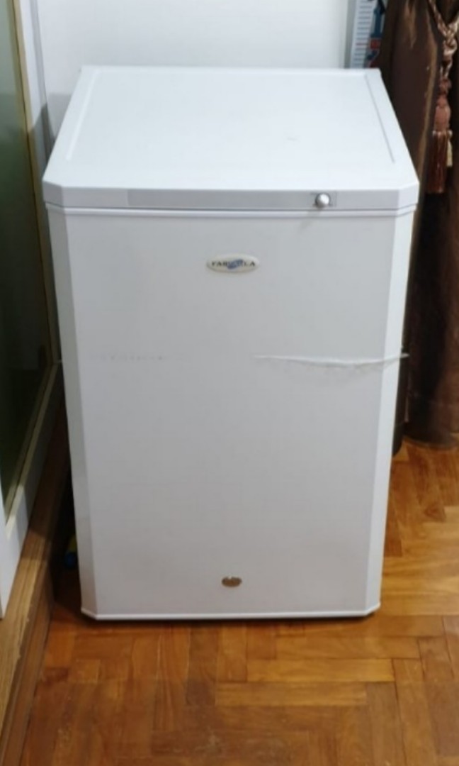 FARFELLA MINI FRIDGE BREASTMILK, Babies & Kids, Nursing & Feeding