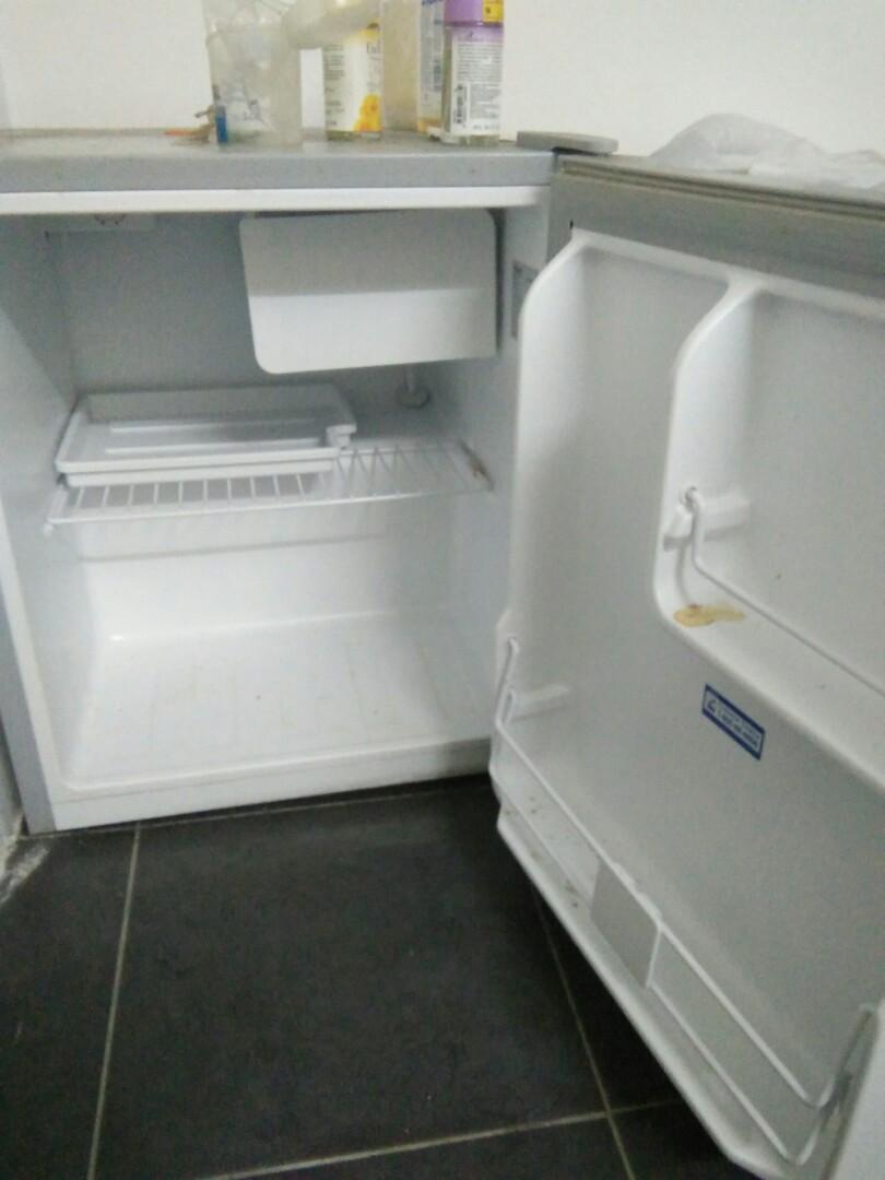 Freezer mini bar, TV & Home Appliances, Washing Machines and Dryers on