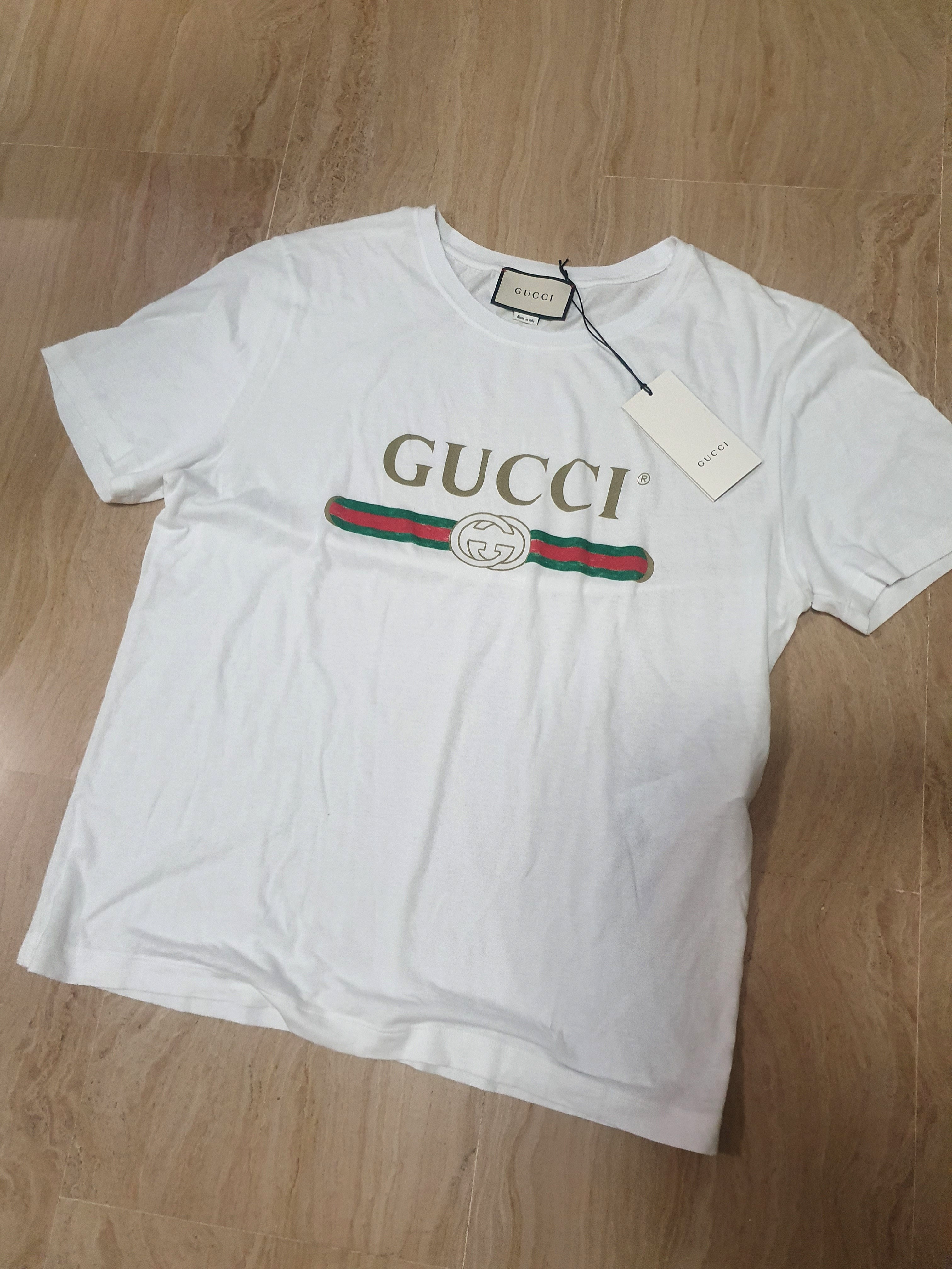 Gucci belt logo tee store