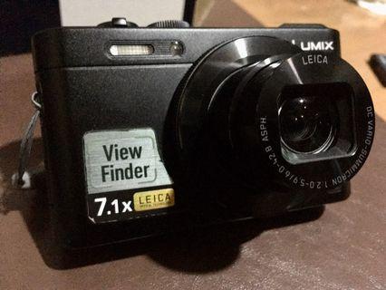Panasonic LF 1 LUMIX Point shoot Camera