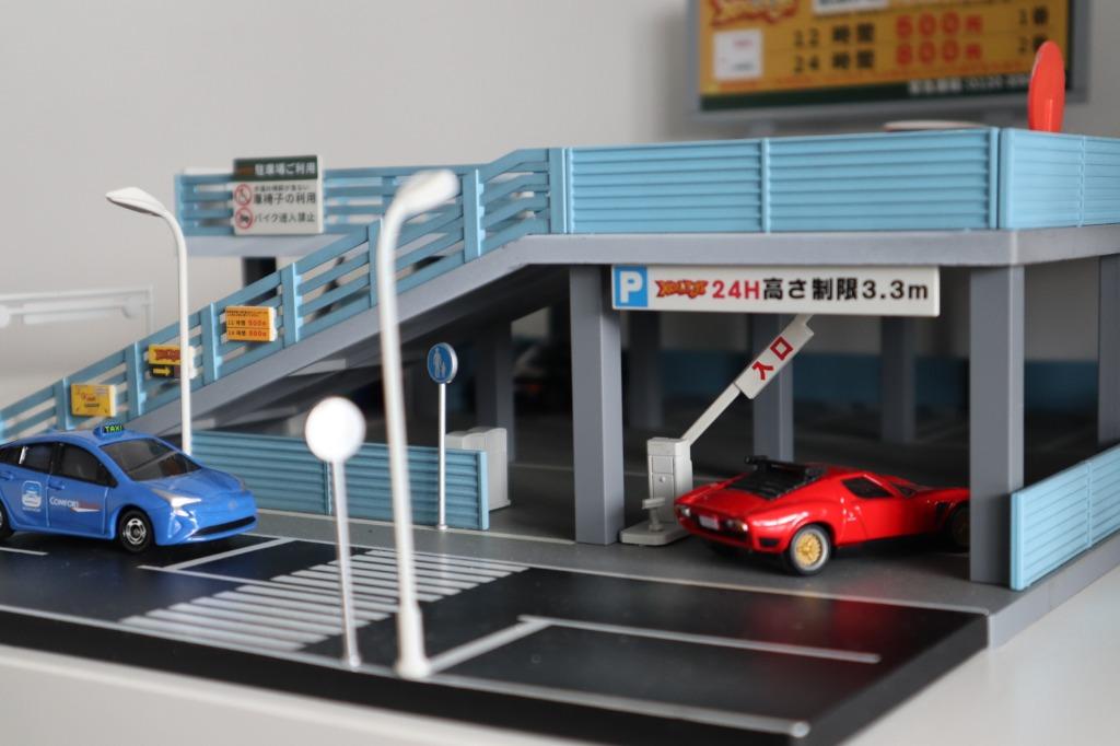 1/64 Carpark Diorama Xcartoys, Hobbies & Toys, Toys & Games on Carousell