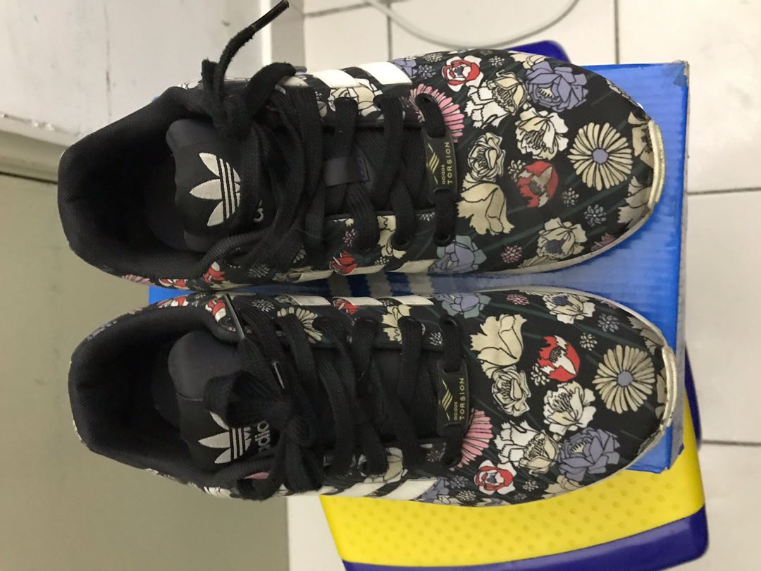 Adidas flux black store floral