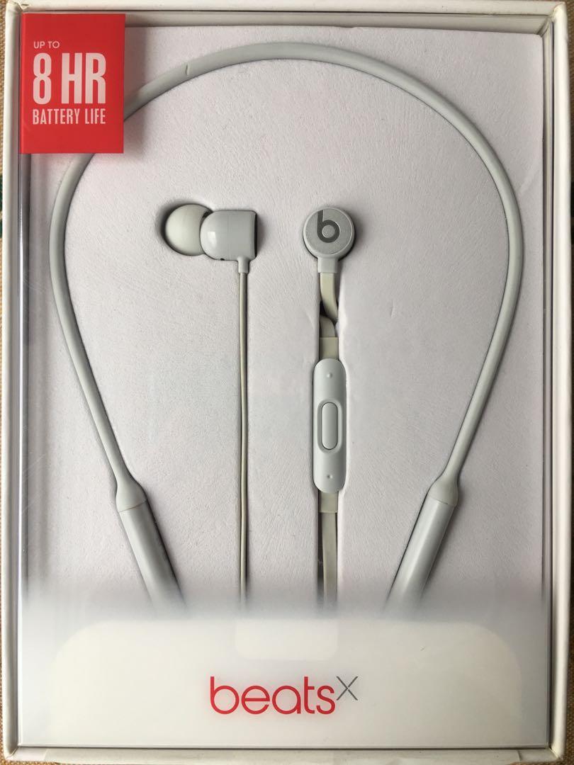 Beats x silver top