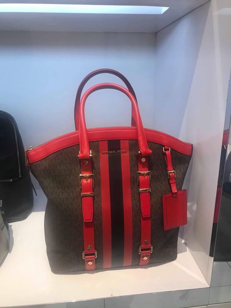 Bedford travel large dome tote store