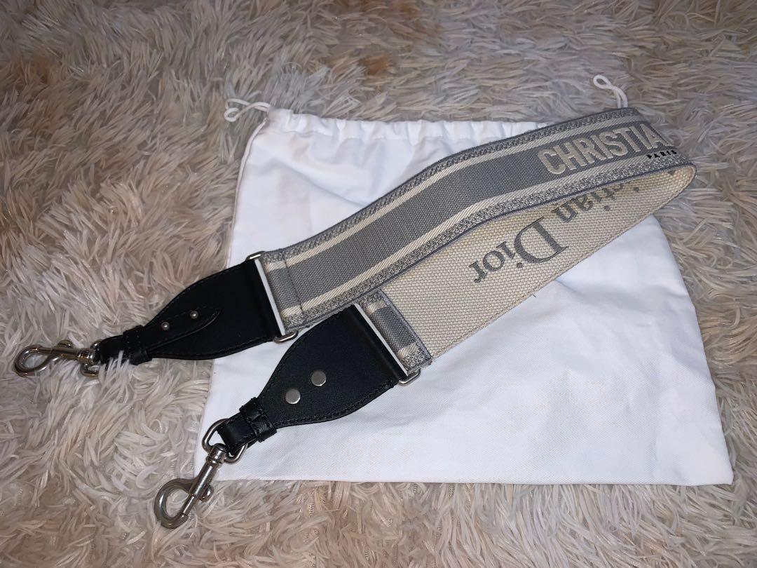 grey bag strap