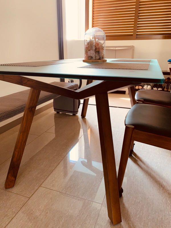 Dining Table Set (Category: Tables & Sets) located in Singapore. Submitted by lightningmcqueen (Listing ID 281731099, Image 2). Description: LUSH - Dinning set (1 yr plus old) Table + 2 Designer styled chair + 1 bench Bought it at $2000++ Table - Comes with Scratch Resistance Frosted protector. Bench - comes with customized cover for additional protection. Condition very new (careful owner) Transportation (self arrange) Genuine Buyer and no low b