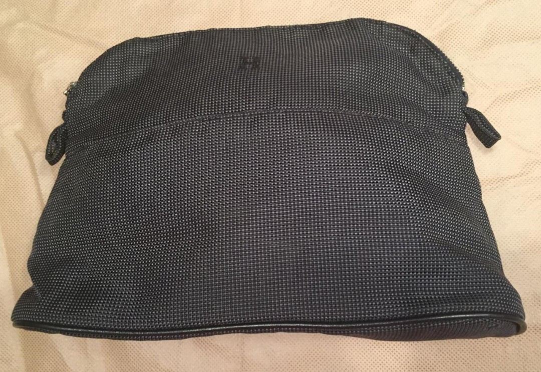 Pre-loved 100% Authentic Vintage Hermes Bolide Travel Pouch Checked in Charcoal Gray color. 100% Cotton. Made in France.