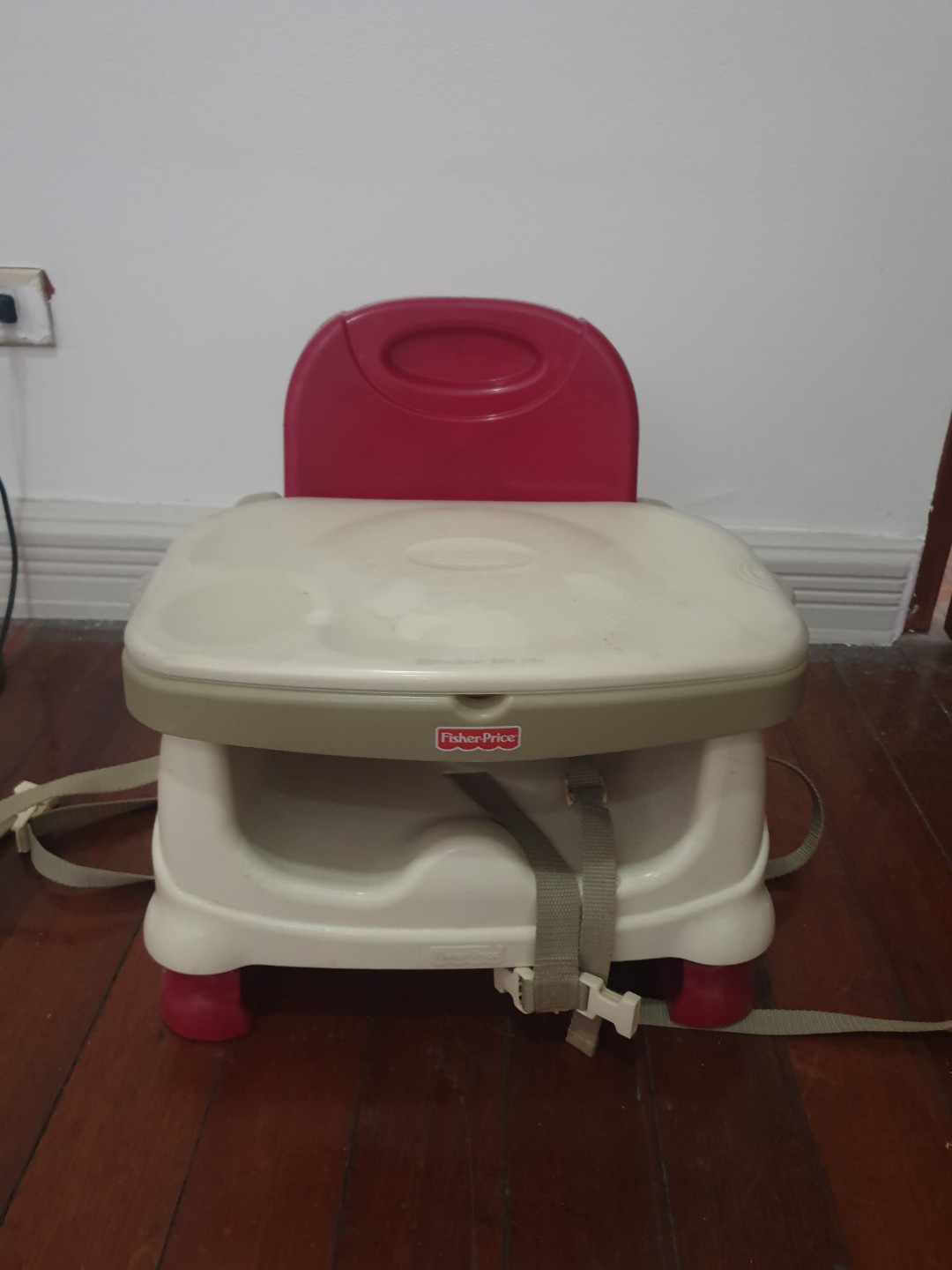 chair with detachable food tray