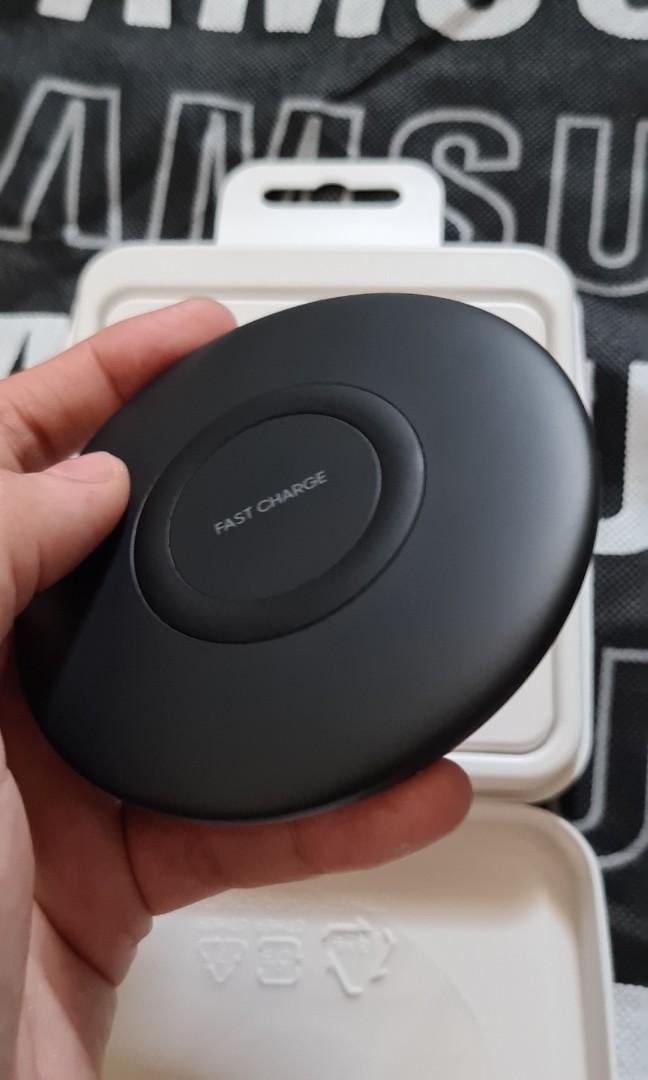 Samsung Battery Pack + Wireless Charger, Mobile Phones & Gadgets