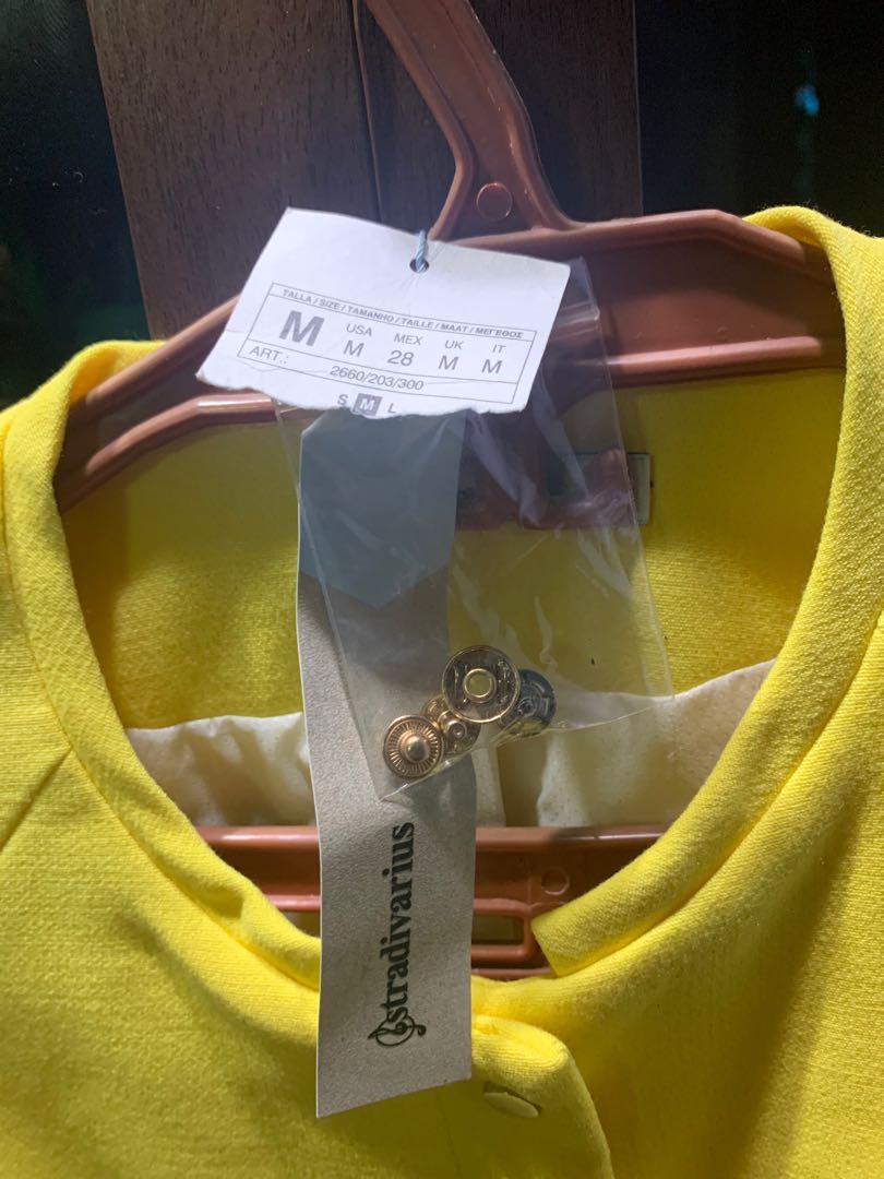 Stradivarius yellow coat hotsell