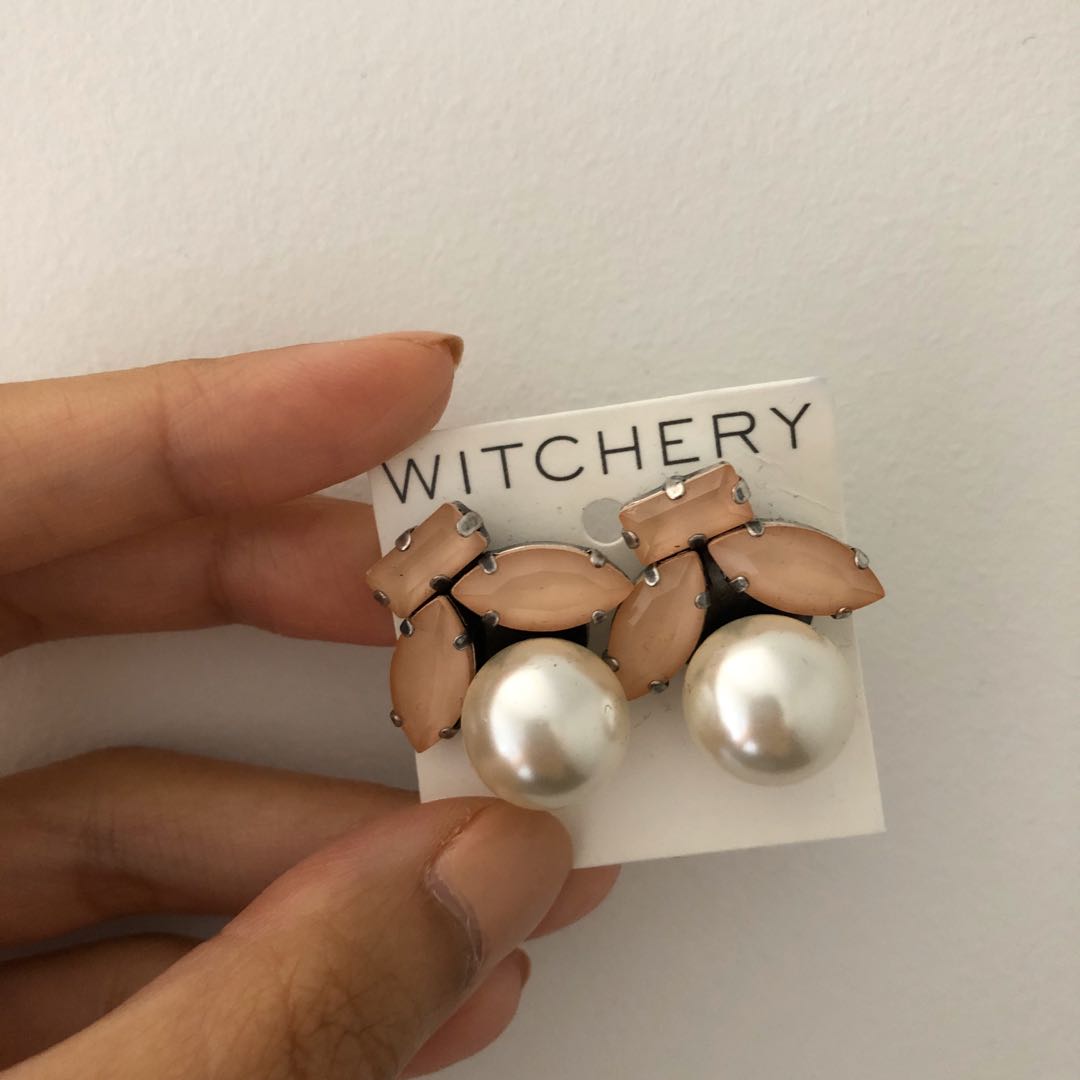 Witchery pearl earrings on sale