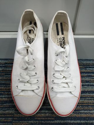 All white clearance canvas shoes