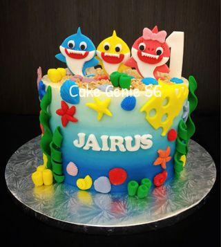 Baby shark cake