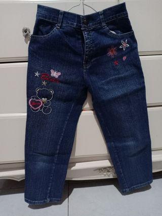Celana jeans cantik
