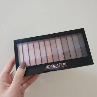 Makeup Revolution 12色眼影盤 iconic 3 經典粉棕 新手練習盤  🥀🥀 每週五出貨 🥀🥀