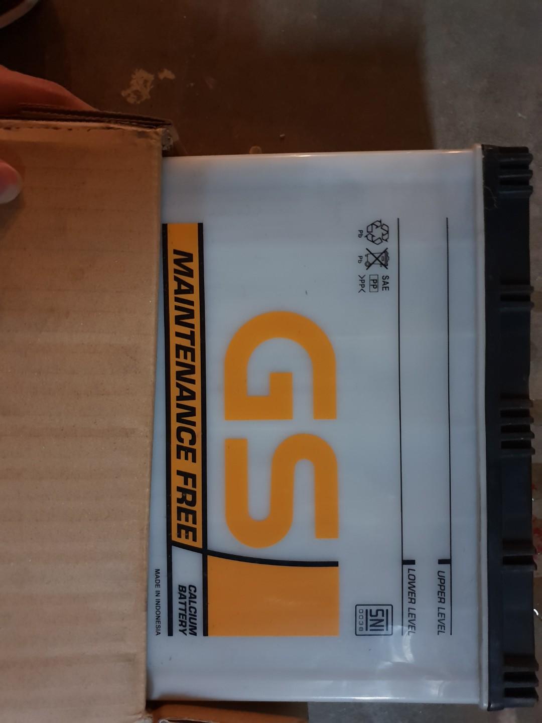 Aki basah GS Astra - 1 tahun penggunaan, Aksesoris Mobil di Carousell