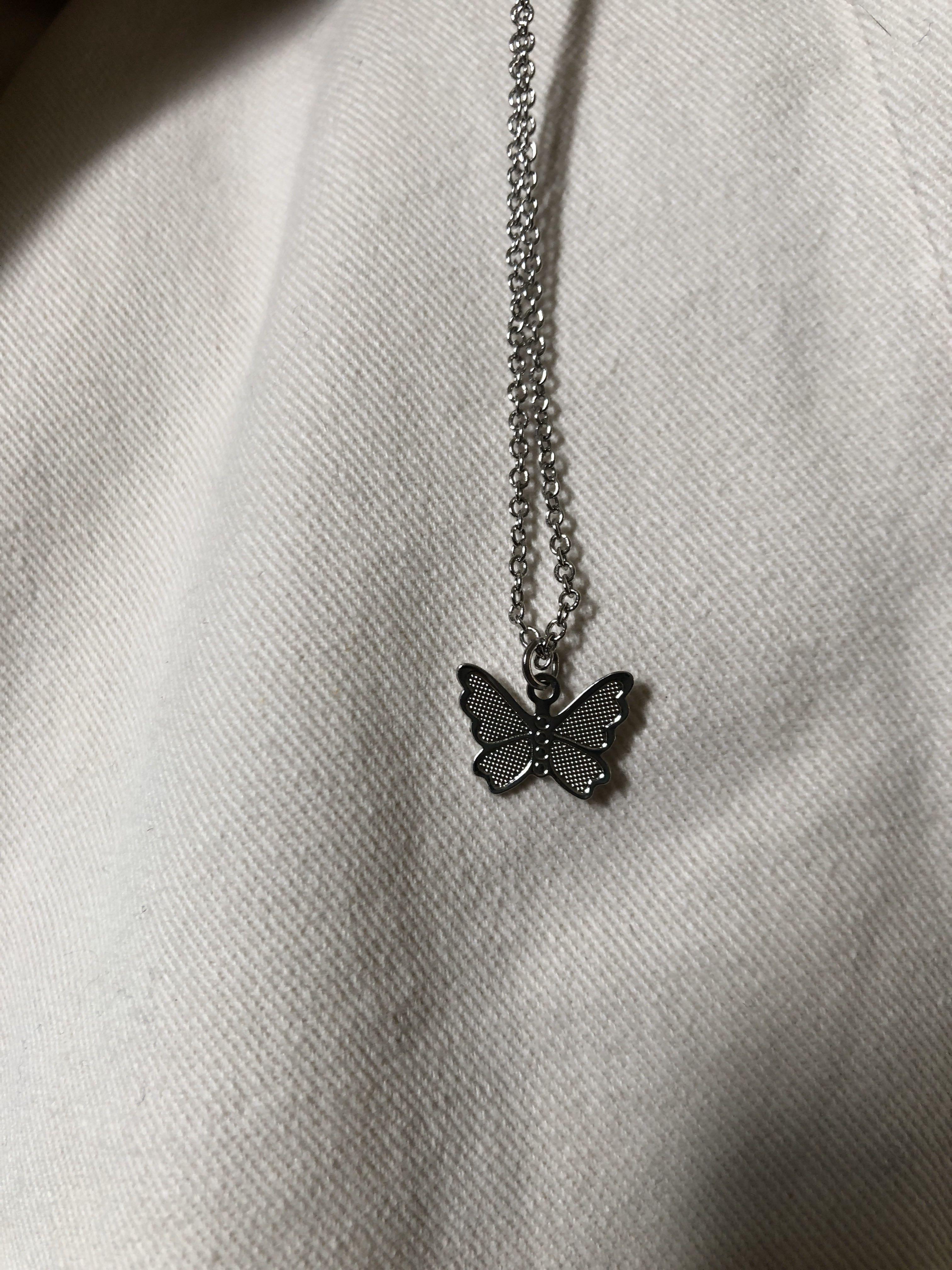 Brandy melville shop butterfly necklace