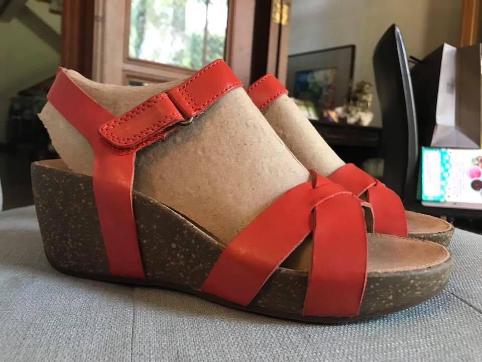 clarks mid heel sandals