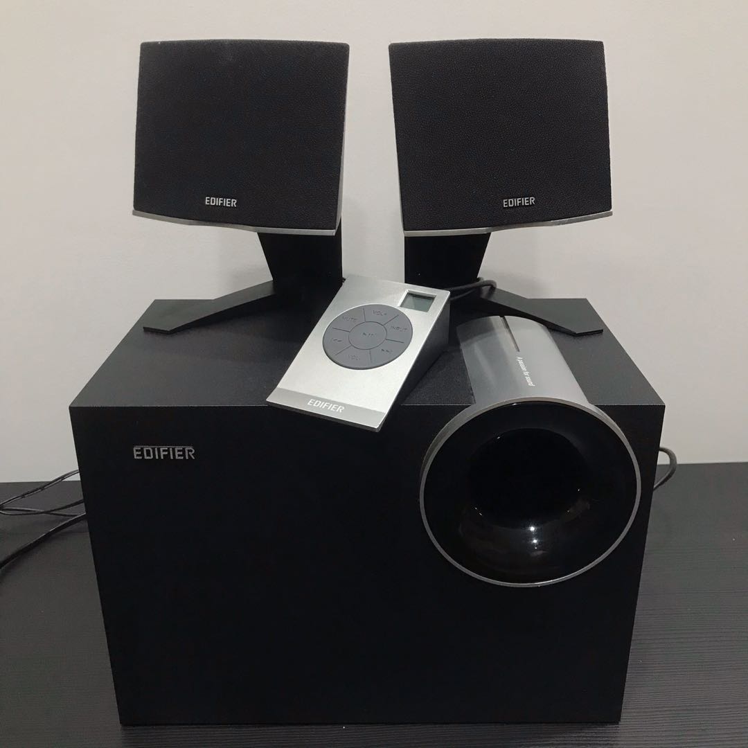 Edifier m1386 top