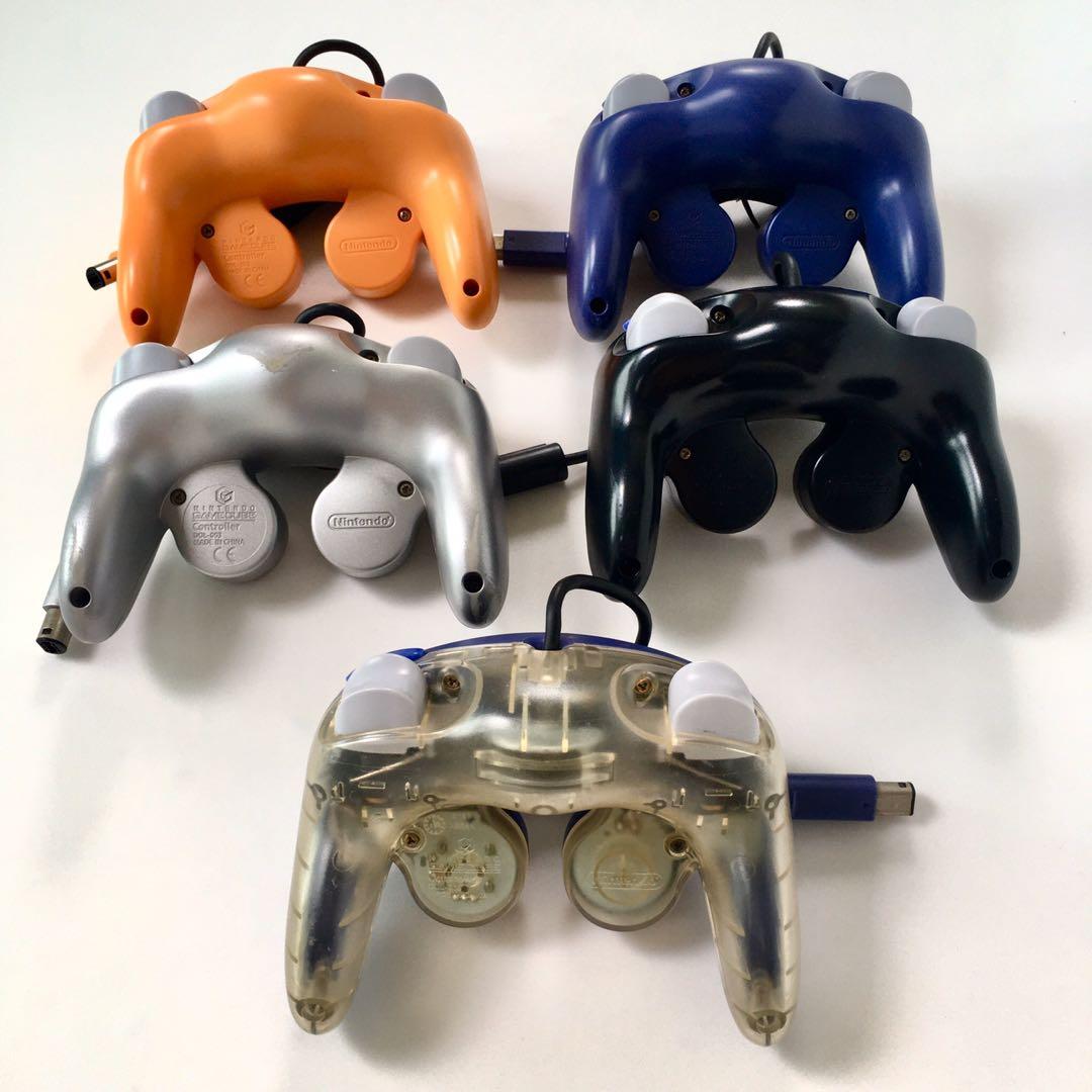 Gamecube original controller (Category: Controllers) located in Singapore. Submitted by videogamers (Listing ID 281943229, Image 3). Description: Choose your favourite colours. Only Silver is available. All controllers tested working. Works well with Gamecube and Gamecube adaptor for wii & wii-u. Non-nego. price is fixed. Deal weekdays at Outram Park Mrt. 12pm - 130pm Bukit Batok Mrt. 7pm-10pm.