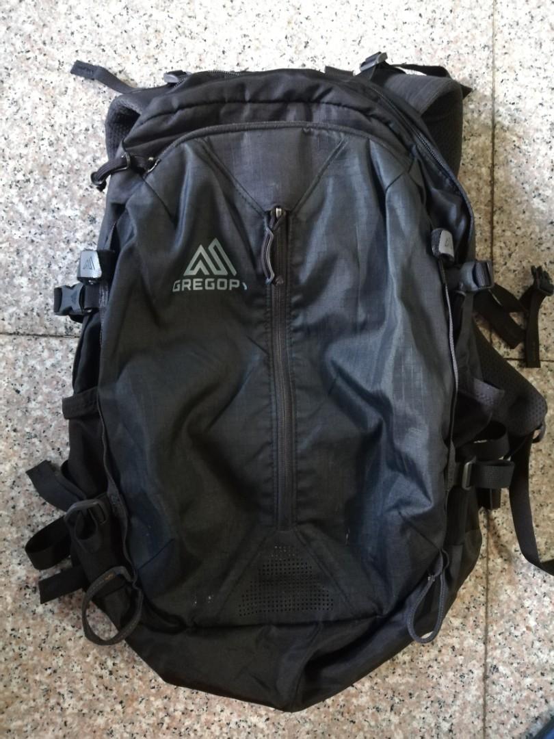 Gregory Patos 28 Men S Fashion Bags Wallets Backpacks On Carousell