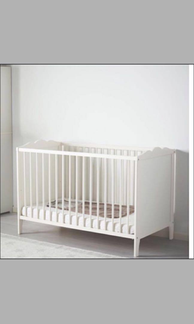 Hensvik hot sale baby cot