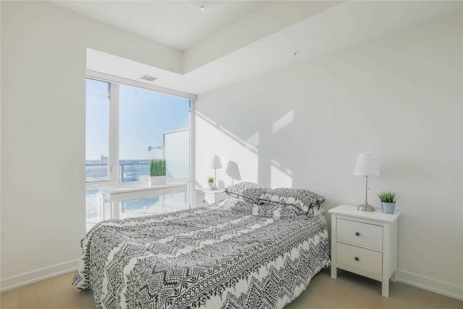 Luxury Bayview 1Bed 1Bath Condo for Sale!