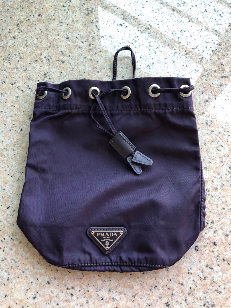 prada vela drawstring bolsa