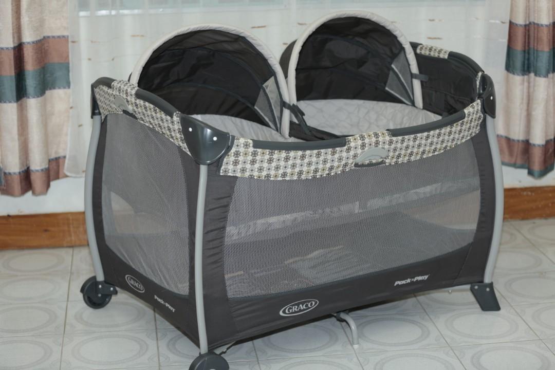 Graco Pack 'n Play Playard with Twins Bassinet One Size Vance 