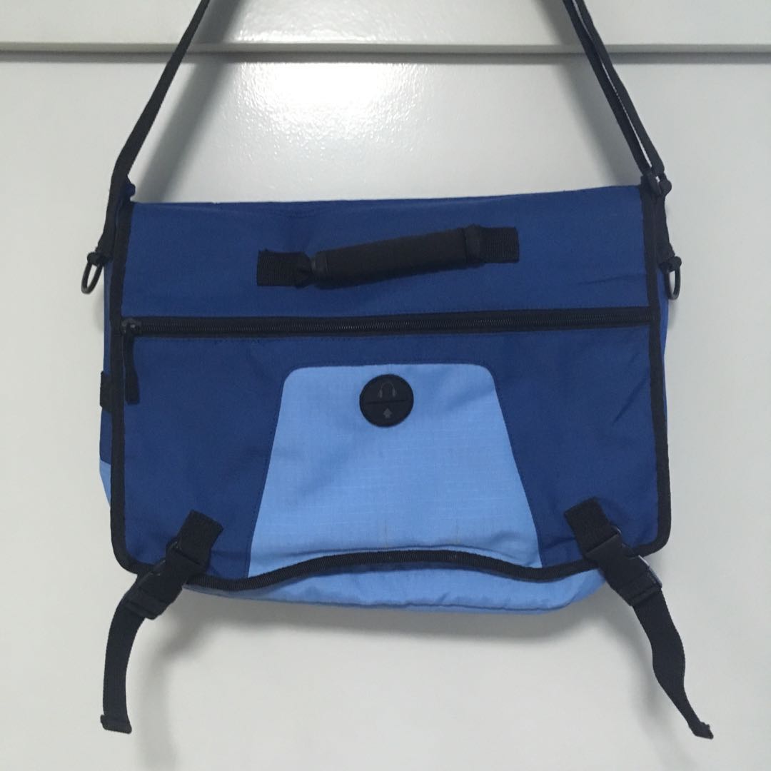 gap messenger bag