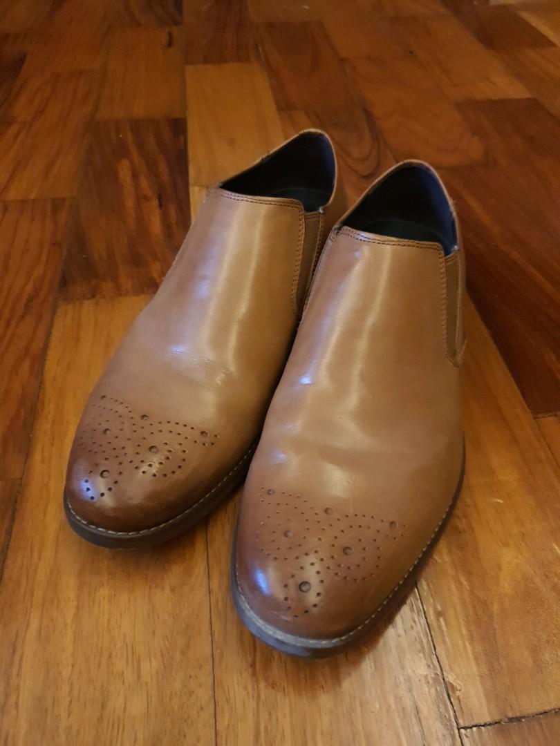 laceless brogues