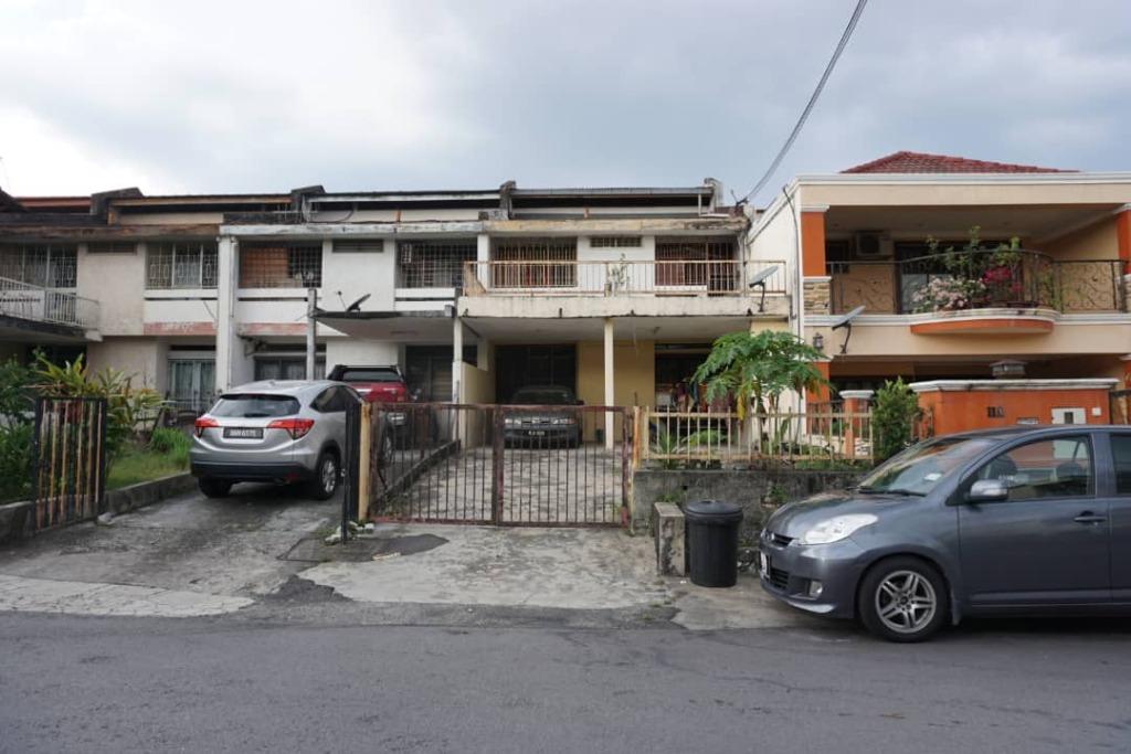 Rumah Cantik 2 Storey Au2 Taman Keramat Property For Sale On Carousell