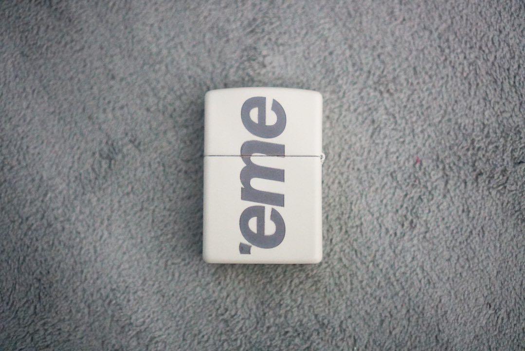 Supreme glow in the dark zippo lighter ss20, Luxury, Accessories