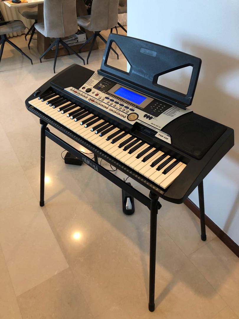 Yamaha keyboard, Hobbies & Toys, Music & Media, Musical Instruments on Carousell