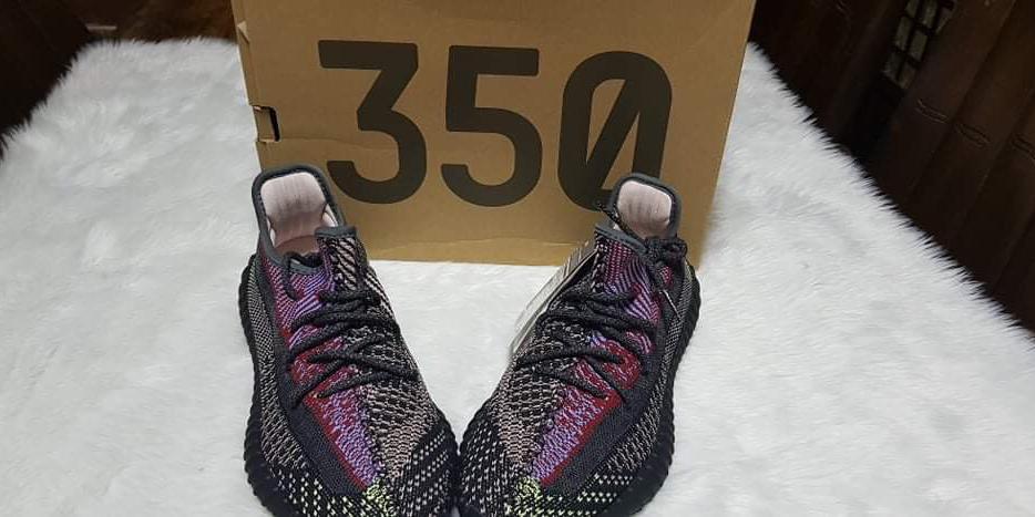 Yeezy Yechiel (Category: Sneakers) located in Tanza. Submitted by shaaaapi (Listing ID 281946475, Image 2). Description: SIZE 9 US BOUGHT IN JAPAN NEW WITH RECEIPTS .