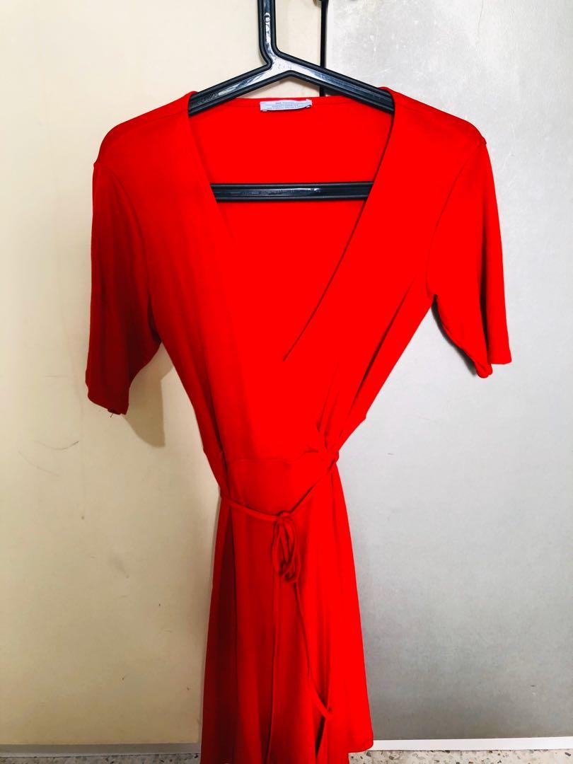 Zara red wrap dress, Women's Fashion ...
