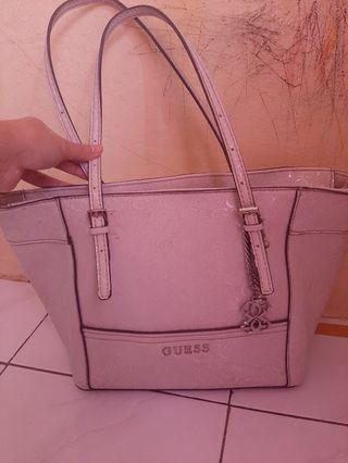 Tas Guess