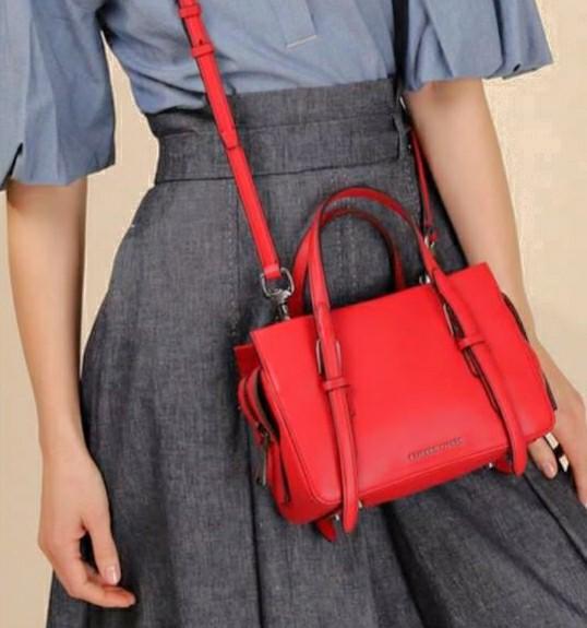 Aigner Megan Crossbody 2024 favors