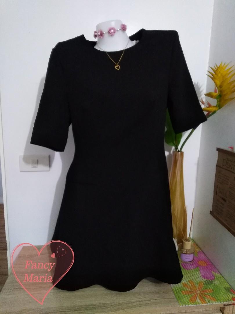 Black Office Formal Dress (Category: Dresses) located in Imus. Submitted by fancymaria (Listing ID 282112408, Image 1). Description: Selling this preloved black dress with thick and heavy fabric. Perfect for office OOTD. 😍.
