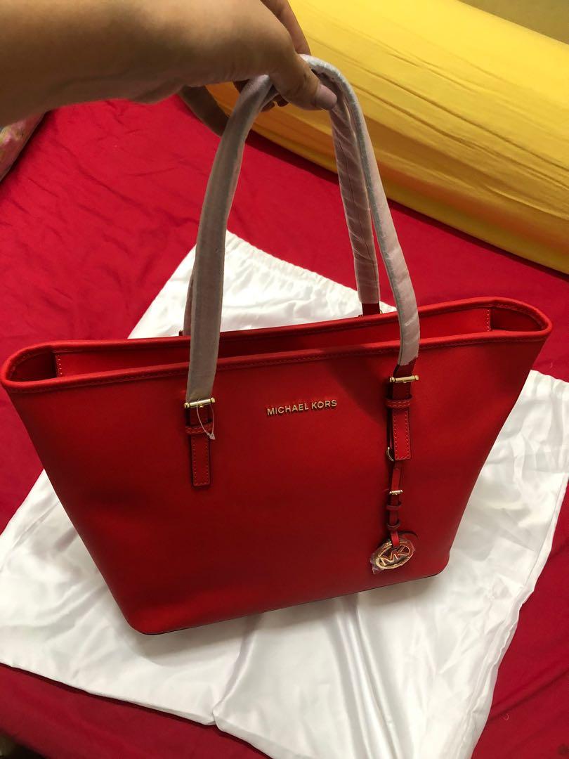Michael kors red deals jet set bag