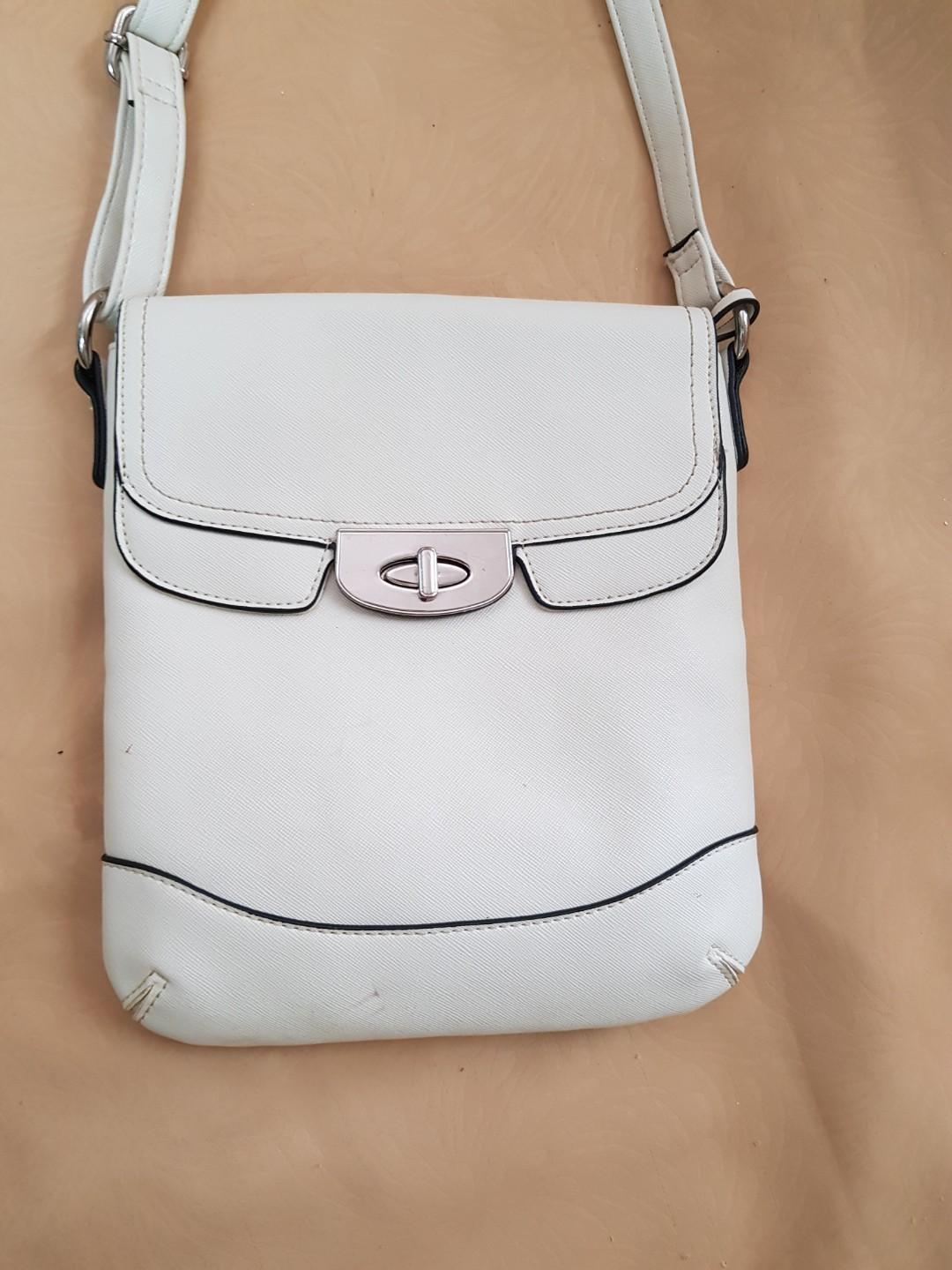 debenhams clearance handbags