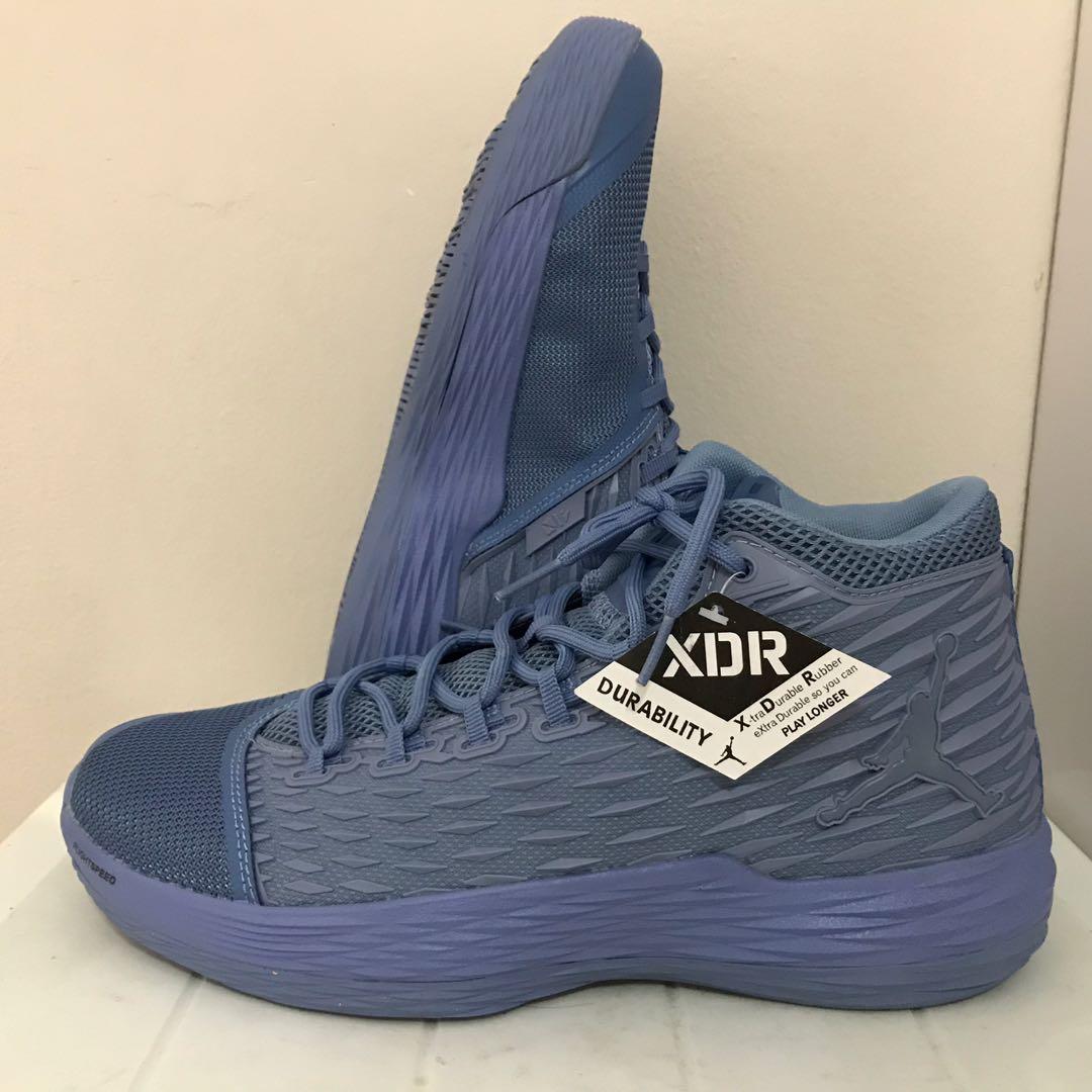 Carmelo store anthony m13