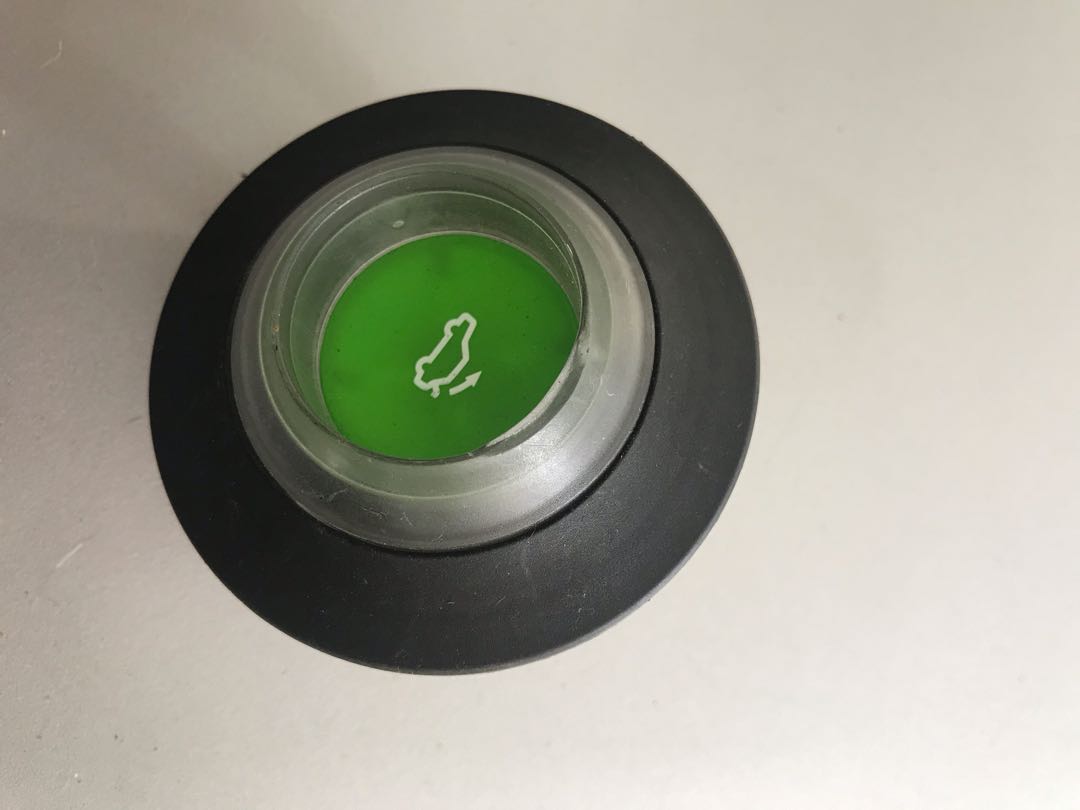Mercedes trunk release button, Auto Accessories on Carousell