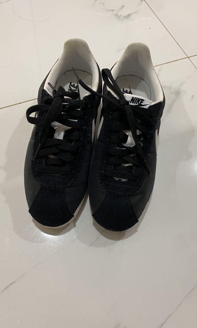Nike （分類：波鞋）位於 Hong Kong。 由 yfy2017 提交（商品編號 282144751，圖片 3）。簡介： Sizs 36.5 /23cm。