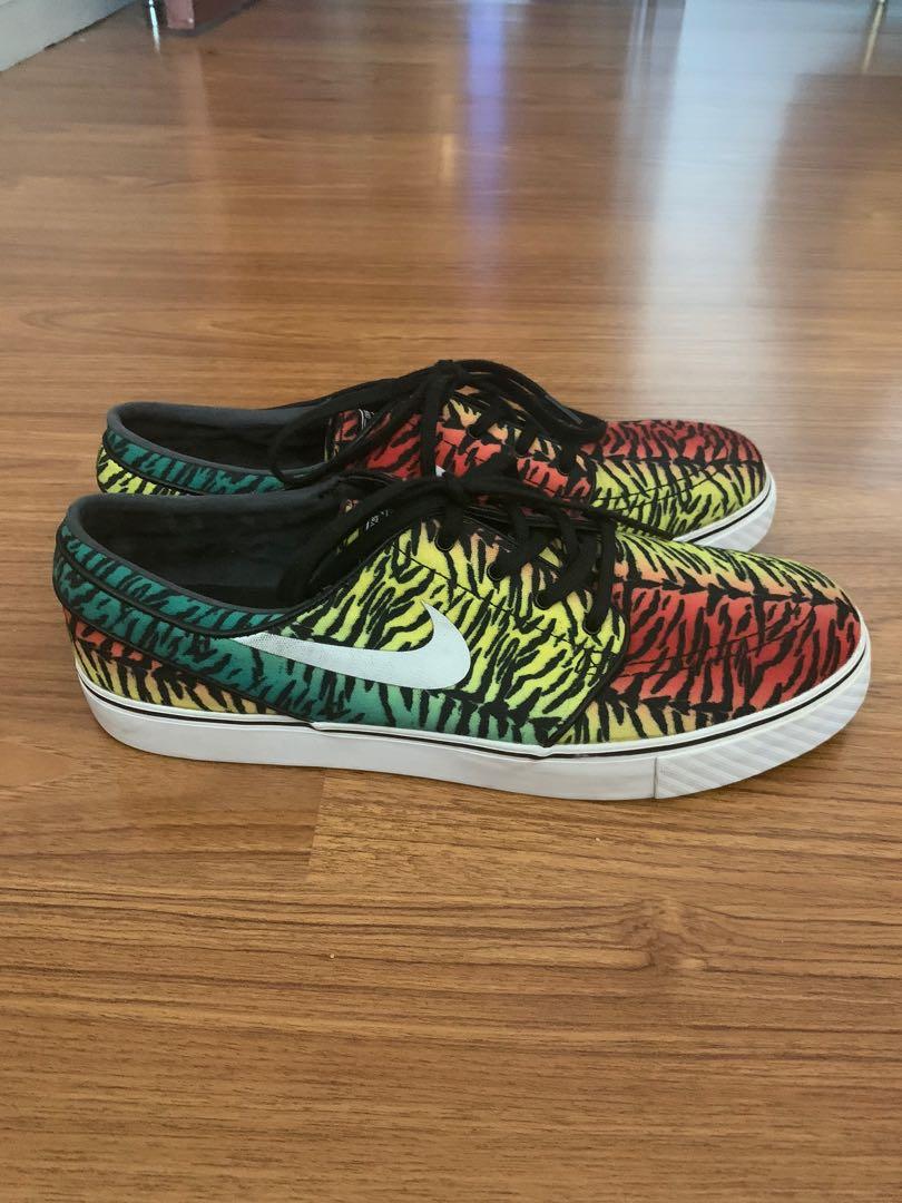 Nike Janoski Tiger Camo Size 12 US (Category: Sneakers) located in San Juan City. Submitted by dylanmag00 (Listing ID 282174754, Image 1). Description: •size: 12 US •condition: 8.5-9/10 (slightly used, extremely minimal to zero sole seperation - just an old pair) •no more box, can provide a replacement box •rfs: unloading •slightly negotiable •meetups and shipping/delivery (at buyer’s expense) •text/call for more meetup locations.