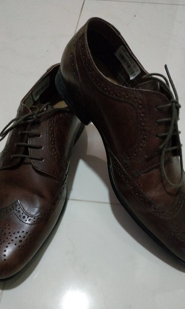 red tape formal shoes