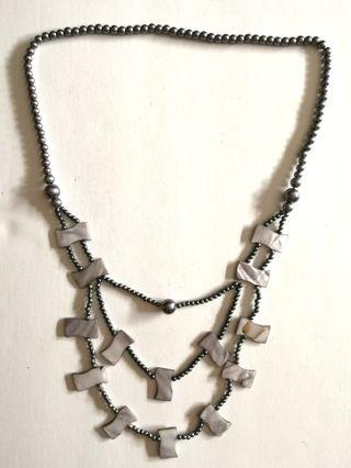 NEW Womens Tiered 3 Strands Mother Of Pearl Shell Pendant Fashion Necklace