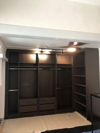 Wardrobe /cabinet Wardrobe /cabinet